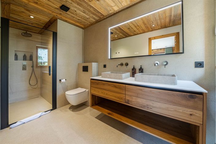 Image No.32-6 Bed House for sale