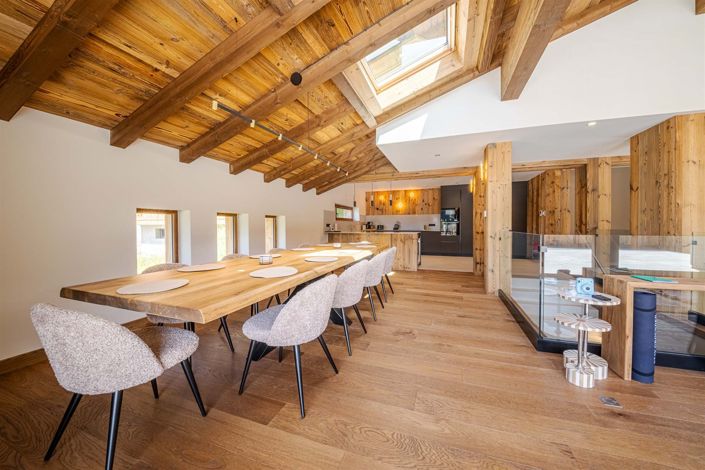 Image No.4-6 Bed House for sale