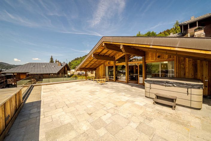 Image No.40-6 Bed House for sale