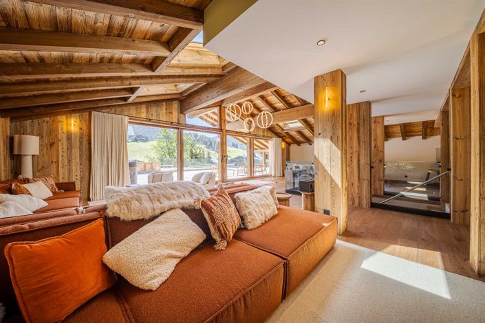 Image No.44-6 Bed House for sale