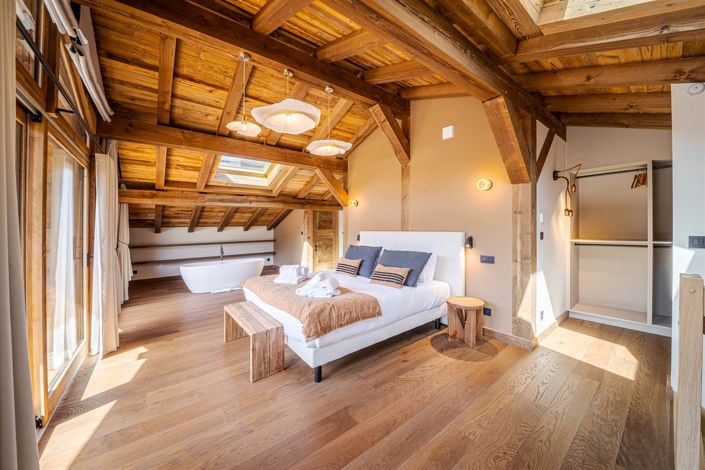 Image No.45-6 Bed House for sale