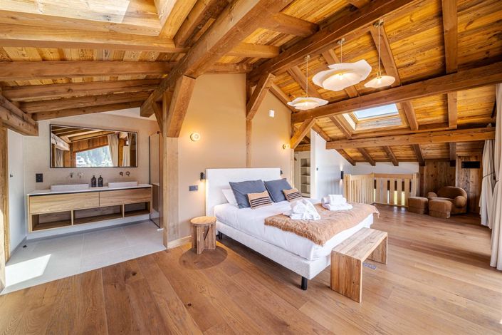 Image No.46-6 Bed House for sale