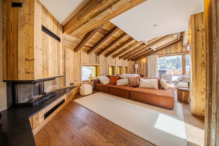 Image No.6-6 Bed House for sale