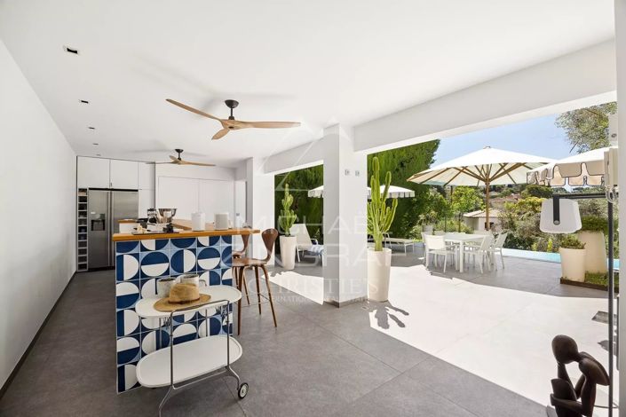 Image No.9-3 Bed House for sale