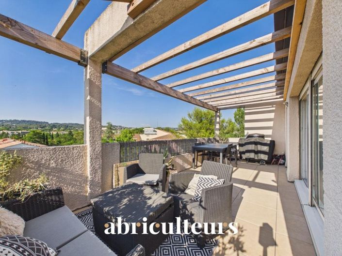 Image No.23-3 Bed Apartment for sale