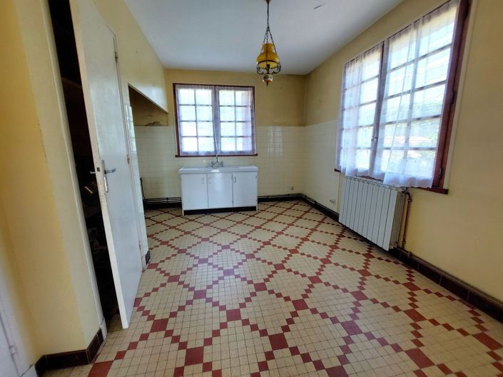 Image No.10-5 Bed House for sale