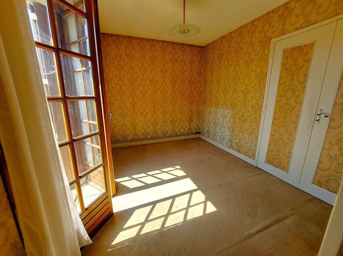 Image No.16-5 Bed House for sale