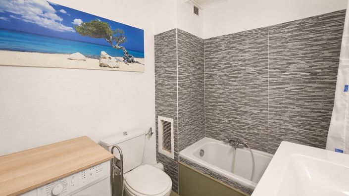 Image No.8-Apartment for sale