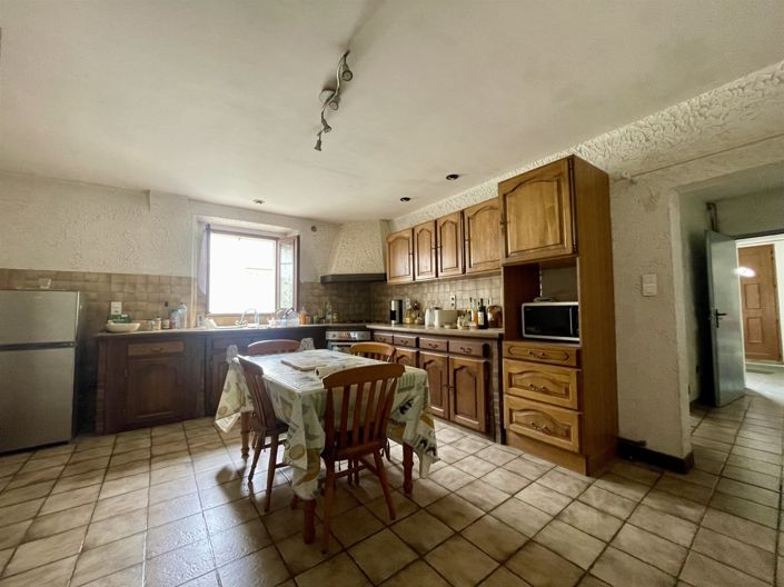 Image No.2-4 Bed House for sale
