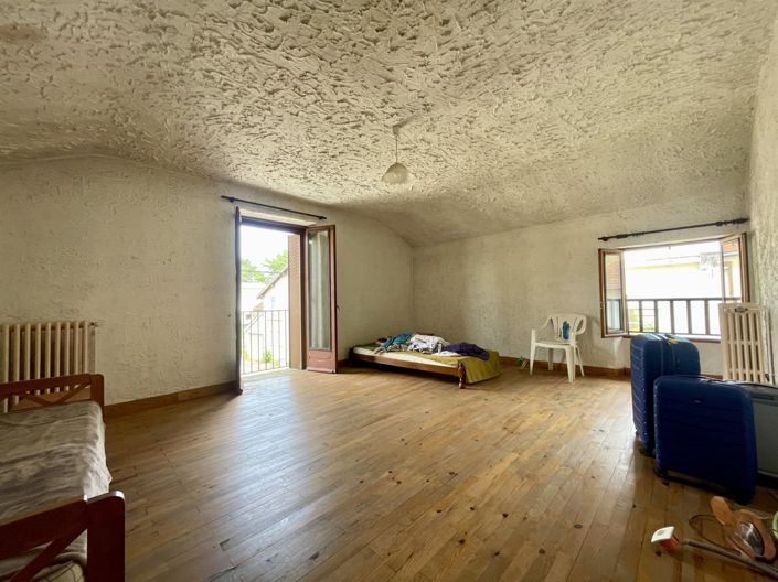 Image No.9-4 Bed House for sale