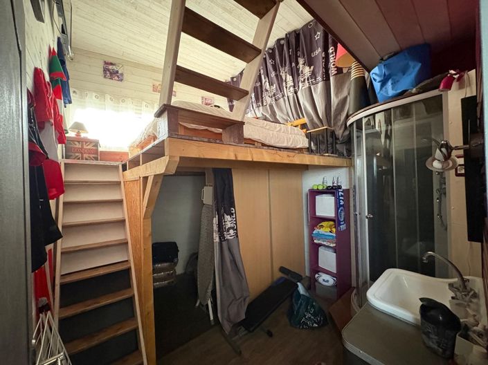 Image No.8-2 Bed House for sale