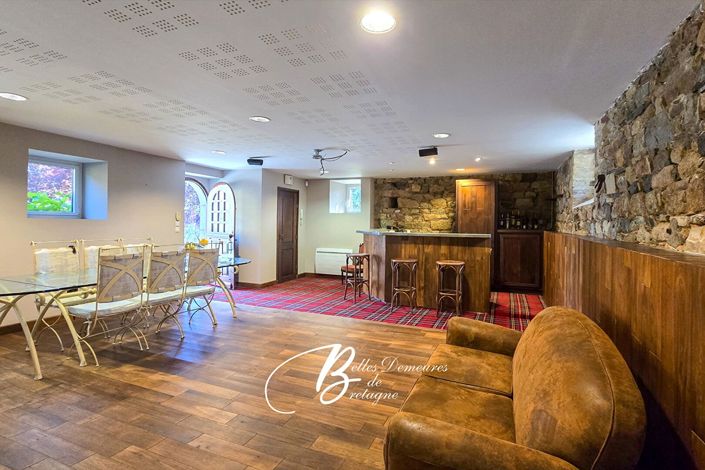 Image No.14-6 Bed House for sale