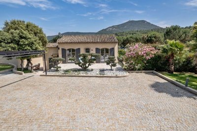 1 - Charenton-le-Pont, House