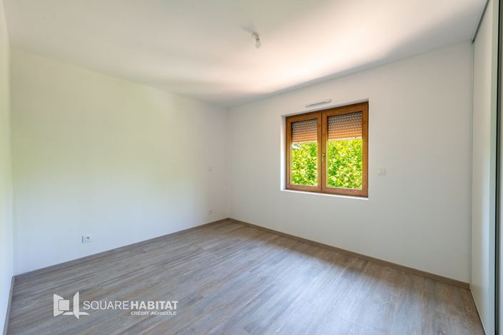 Image No.4-Appartement de 2 chambres à vendre à Le Poët-Laval