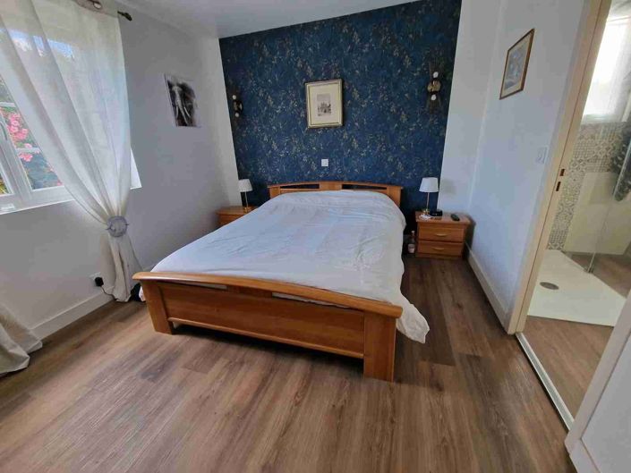 Image No.15-3 Bed House for sale