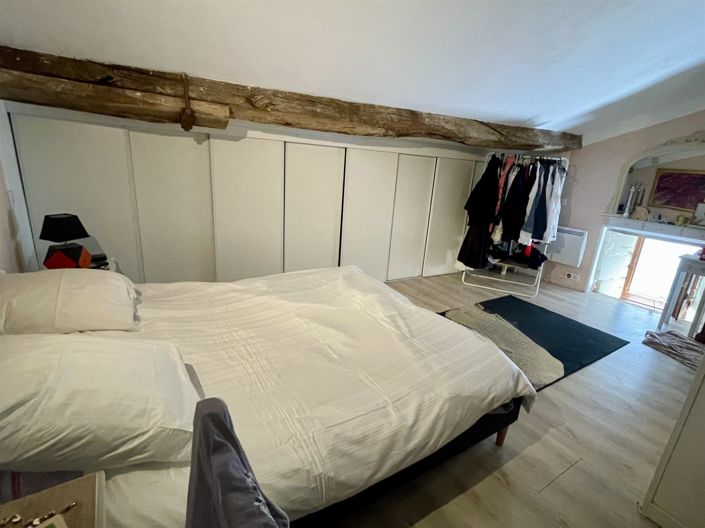 Image No.10-2 Bed House for sale