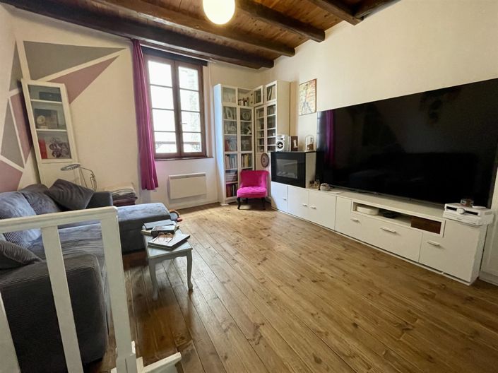 Image No.13-2 Bed House for sale