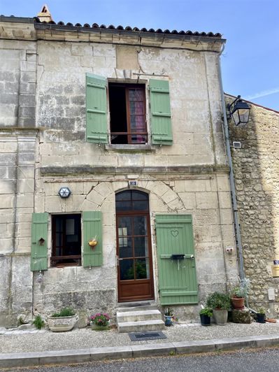 Image No.4-2 Bed House for sale