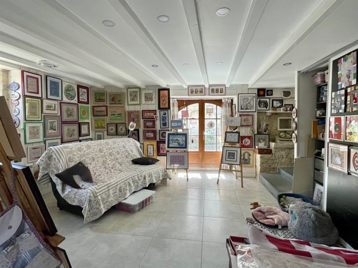 Image No.9-2 Bed House for sale