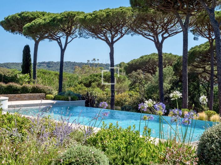 Image No.2-Maison de 5 chambres à vendre à Saint-Tropez
