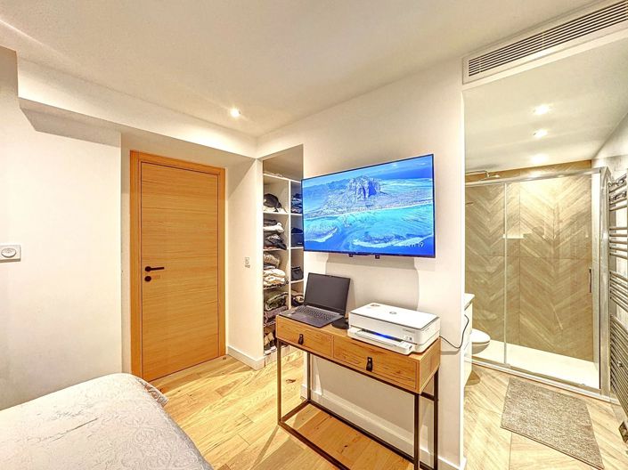 Image No.9-3 Bed Apartment for sale