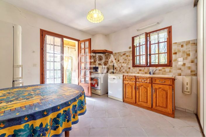 Image No.5-3 Bed House for sale