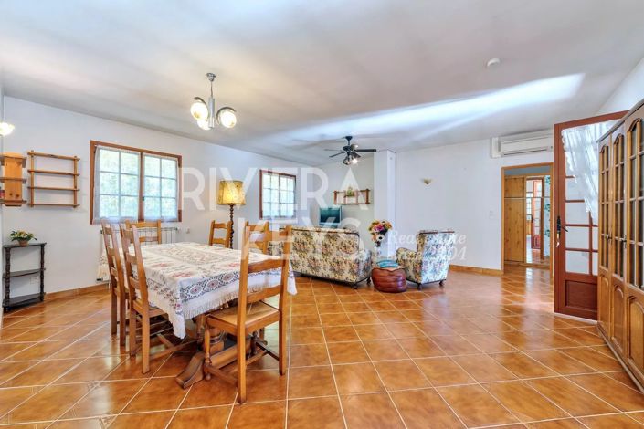 Image No.6-3 Bed House for sale