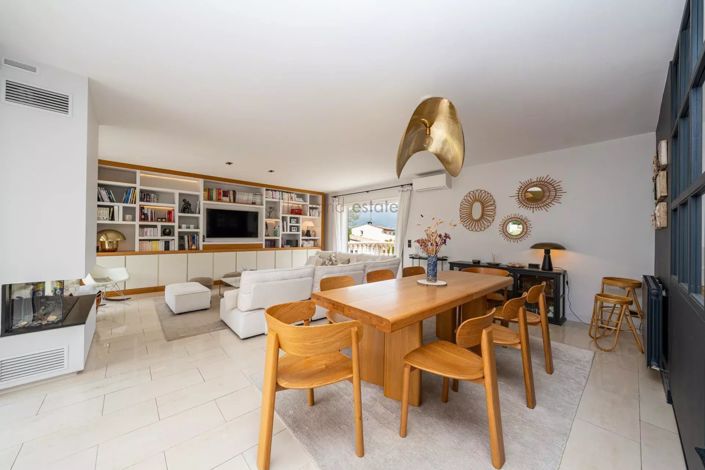 Image No.5-4 Bed House for sale