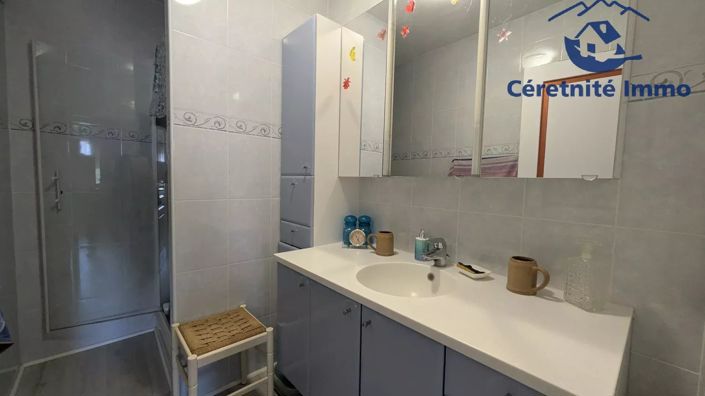 Image No.20-3 Bed Apartment for sale