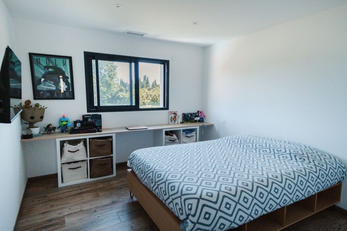 Image No.8-4 Bed House for sale