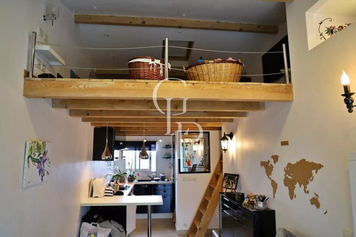 Image No.6-2 Bed House for sale