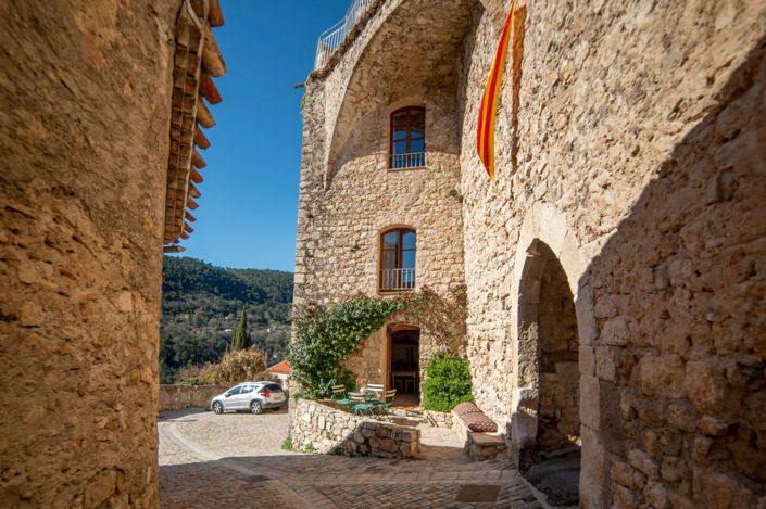Image No.17-3 Bed House for sale