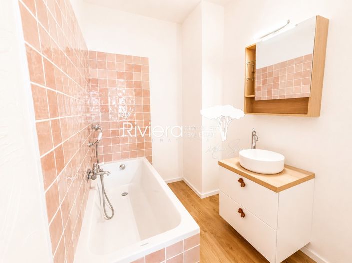 Image No.8-3 Bed Apartment for sale