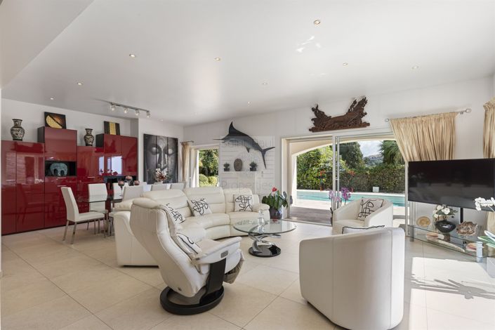 Image No.7-3 Bed House for sale