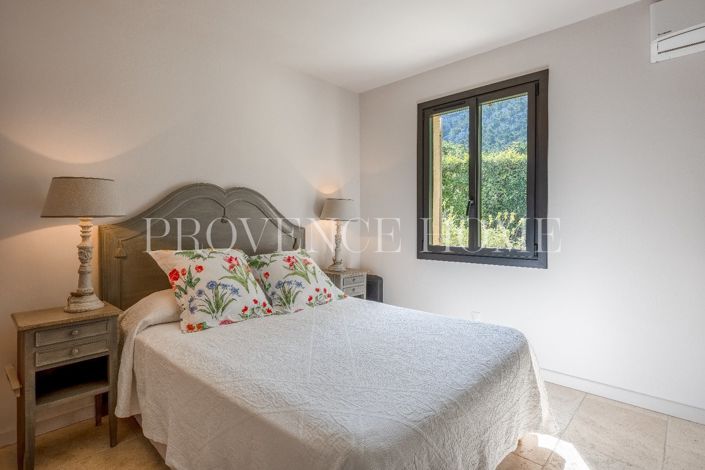 Image No.17-4 Bed House for sale