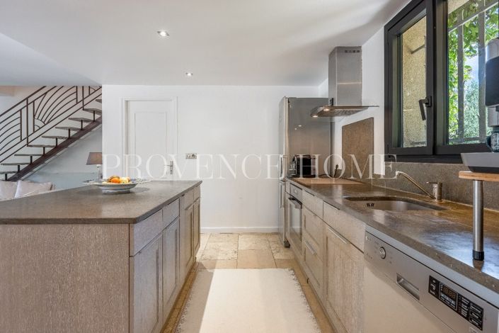 Image No.8-4 Bed House for sale