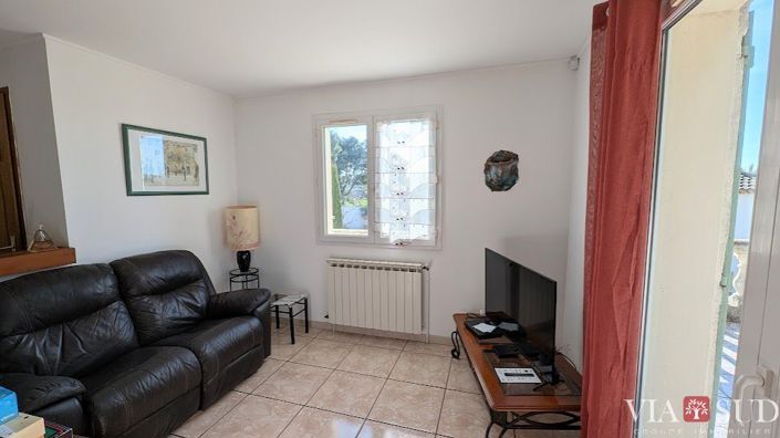 Image No.9-3 Bed House for sale