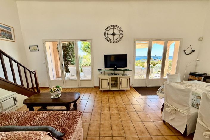 Image No.6-2 Bed House for sale