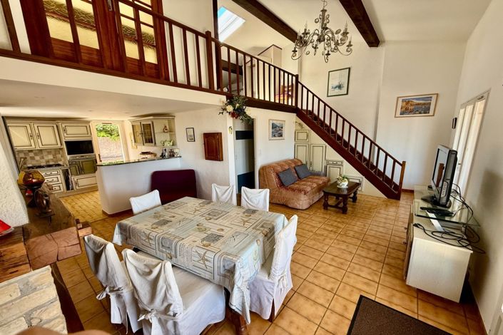 Image No.7-2 Bed House for sale