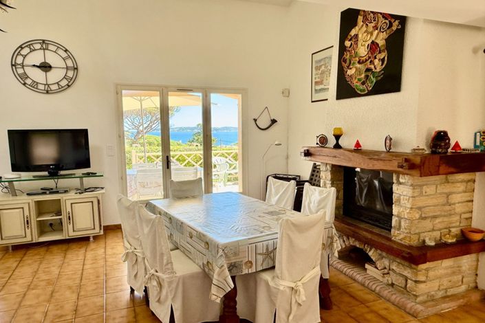 Image No.8-2 Bed House for sale
