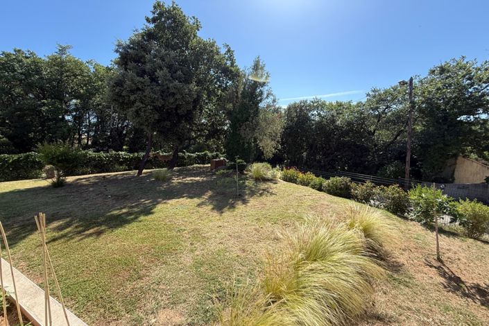 Image No.17-3 Bed House for sale