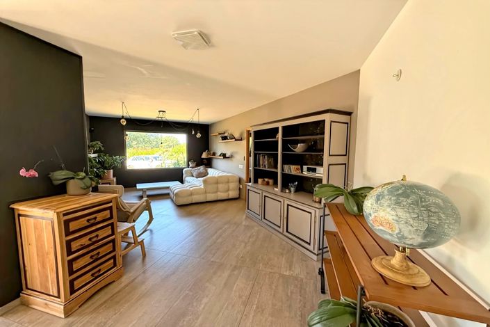 Image No.5-3 Bed House for sale