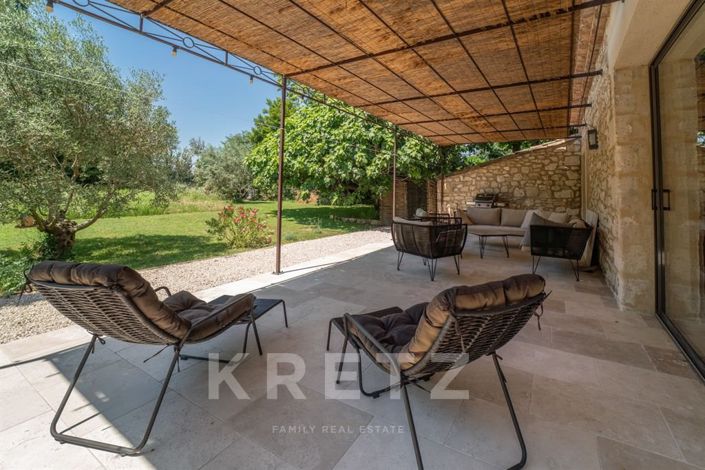 Image No.6-8 Bed House for sale