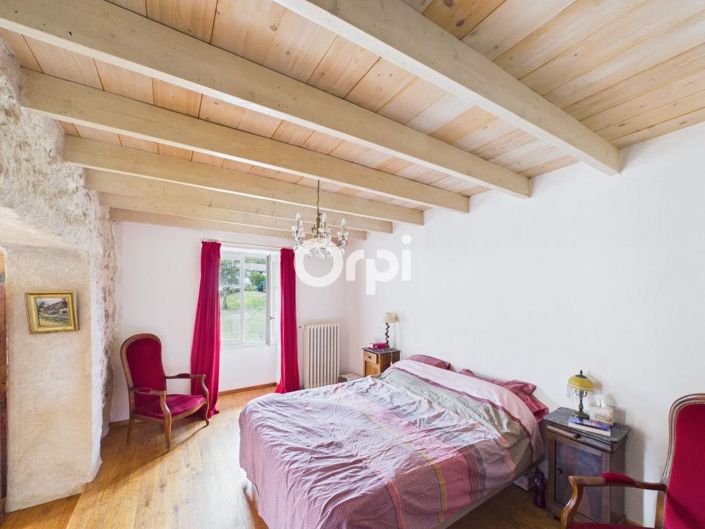 Image No.11-3 Bed House for sale