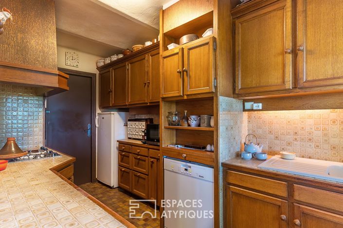 Image No.6-6 Bed House for sale