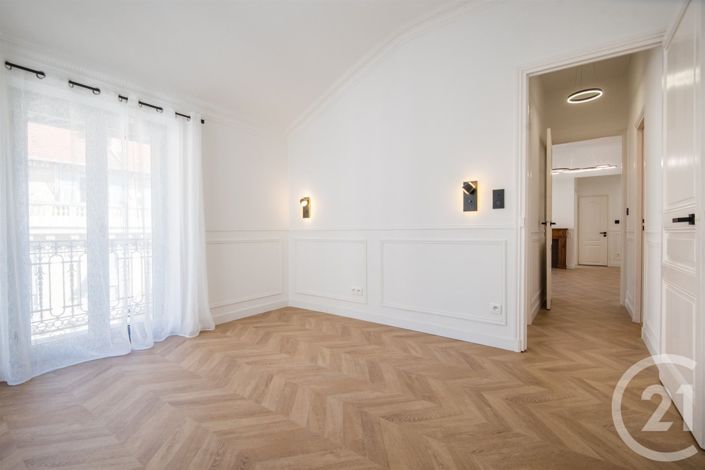 Image No.8-Appartement de 2 chambres à vendre à Nice