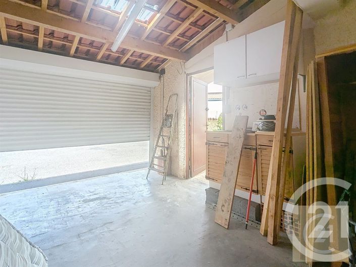 Image No.14-3 Bed House for sale