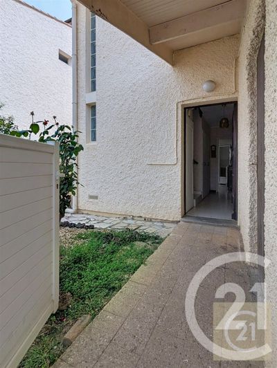 Image No.2-3 Bed House for sale
