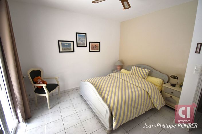Image No.8-4 Bed House for sale