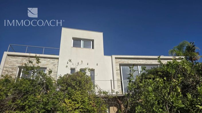 Image No.21-3 Bed House for sale